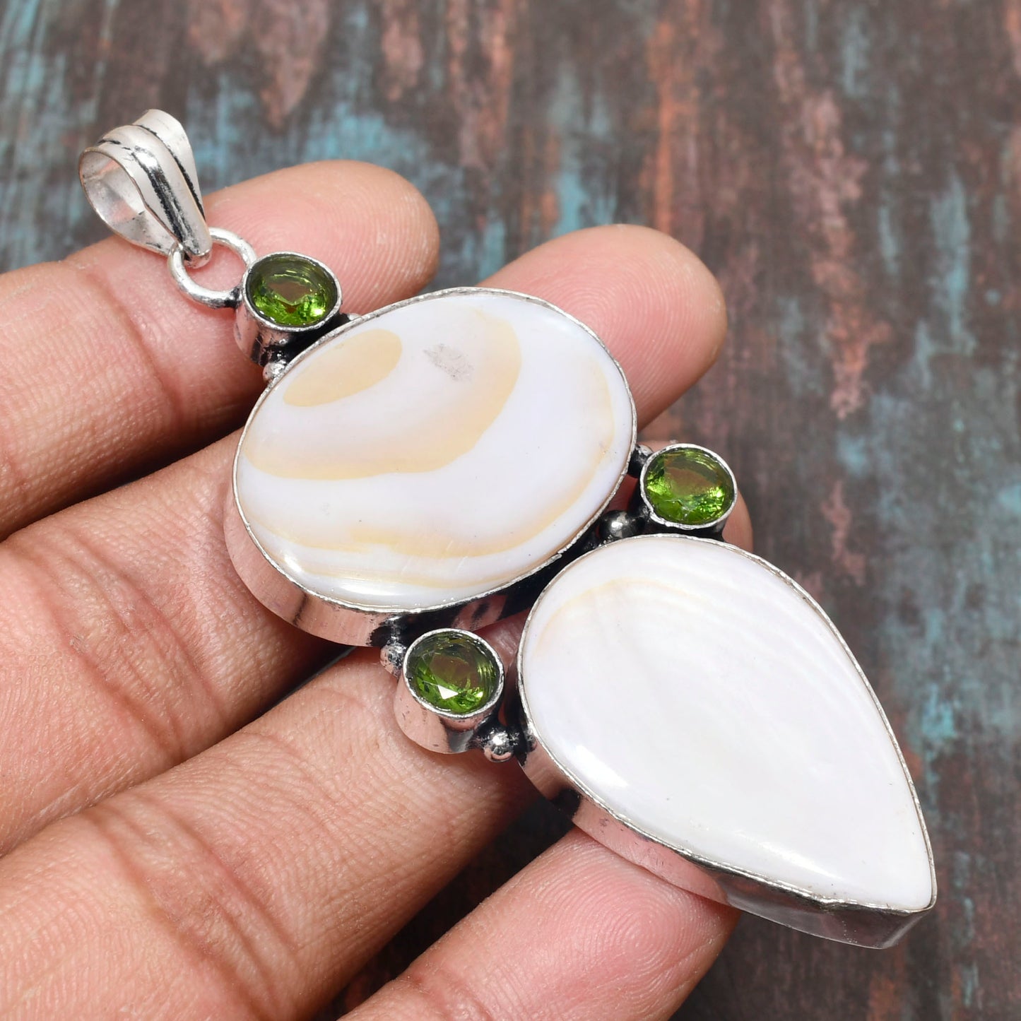 Serenity’s Glow – Shell & Peridot Silver Pendant