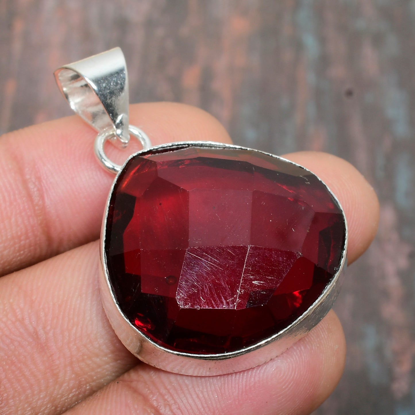 Crimson Embrace – Ruby & Sterling Silver Pendant