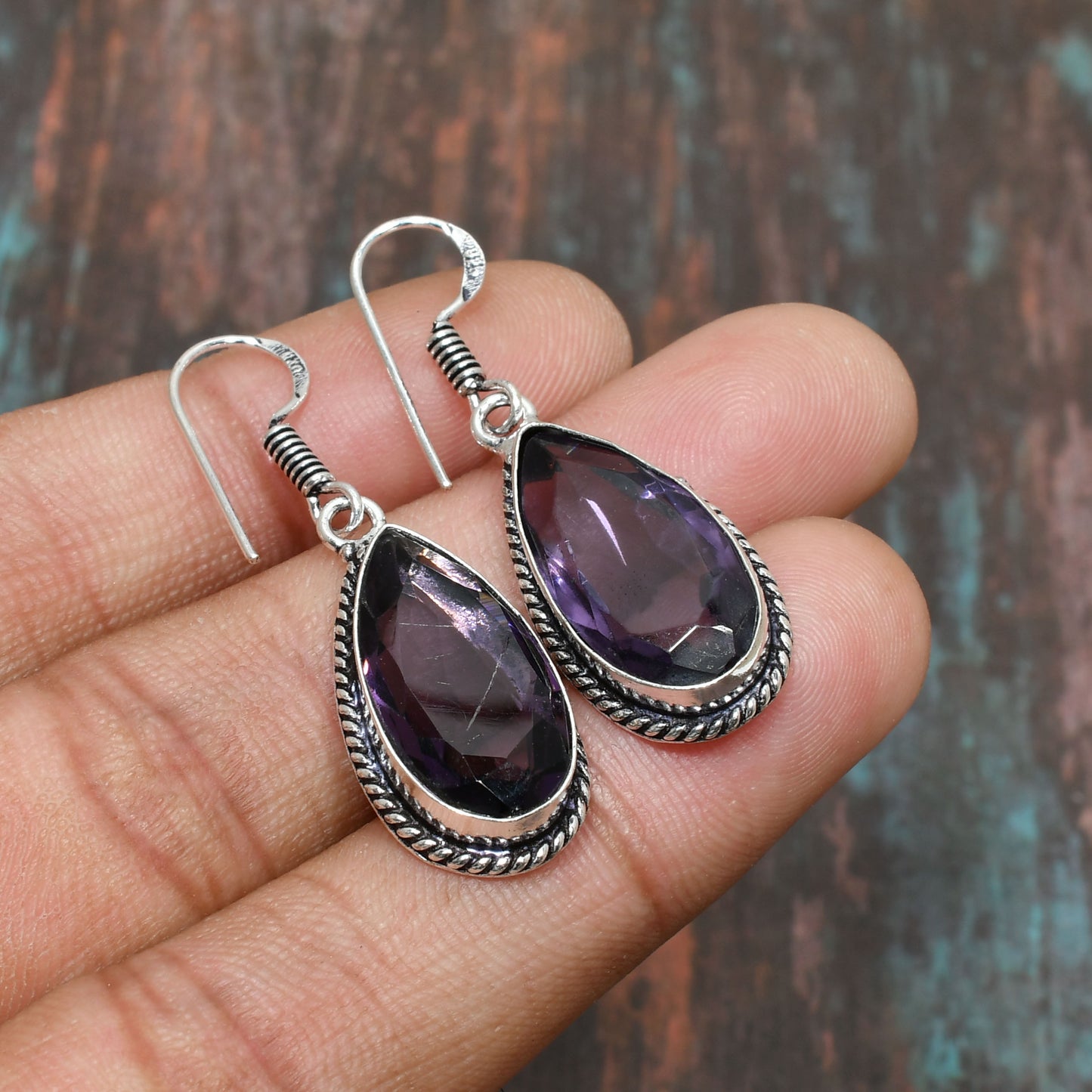 Luna’s Grace – Amethyst Drop Earrings