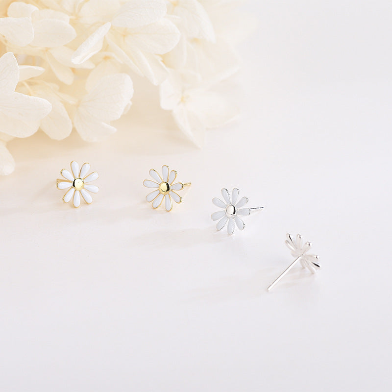 Sweet Daisy Earrings