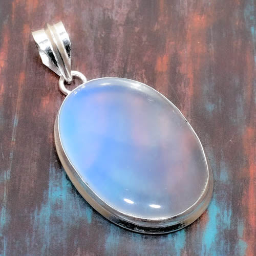 Selene’s Serenity – Sterling Silver Moonstone Pendant