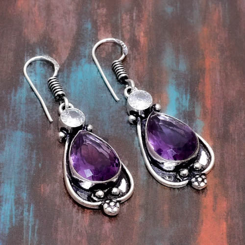 Luna’s Embrace – Amethyst Silver Earrings