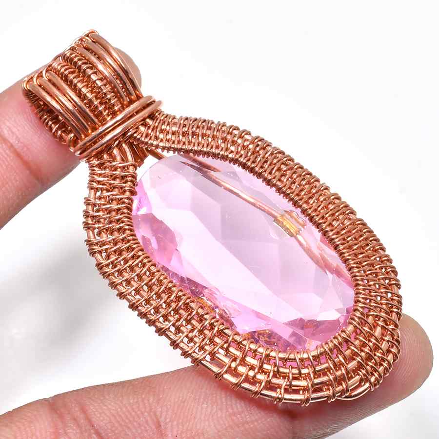 Heartlight – Copper-Wrapped Rose Quartz Pendant