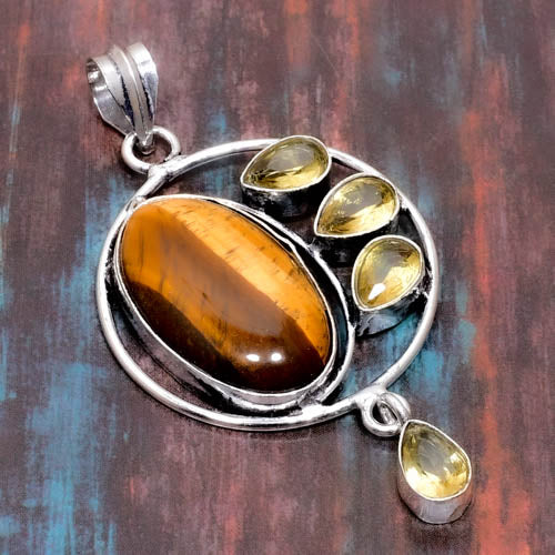 Guardian’s Gaze – Silver Tiger’s Eye Pendant