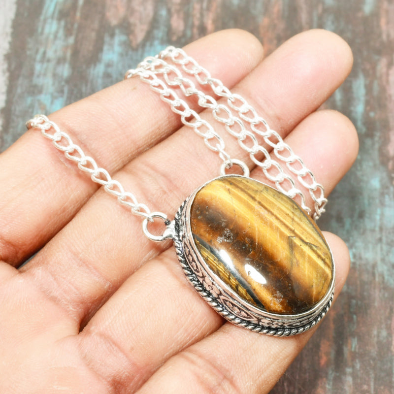 Golden Guardian – Sterling Silver Tiger’s Eye Pendant