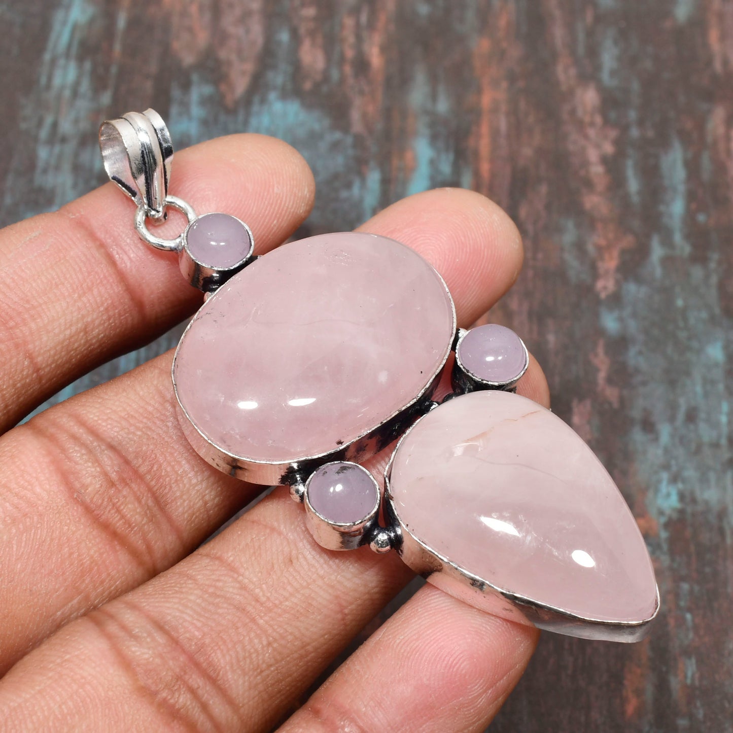 Luna’s Embrace – Rose Quartz Silver Pendant