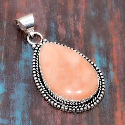 Sunlit Serenity – Peach Moonstone Sterling Silver Pendant