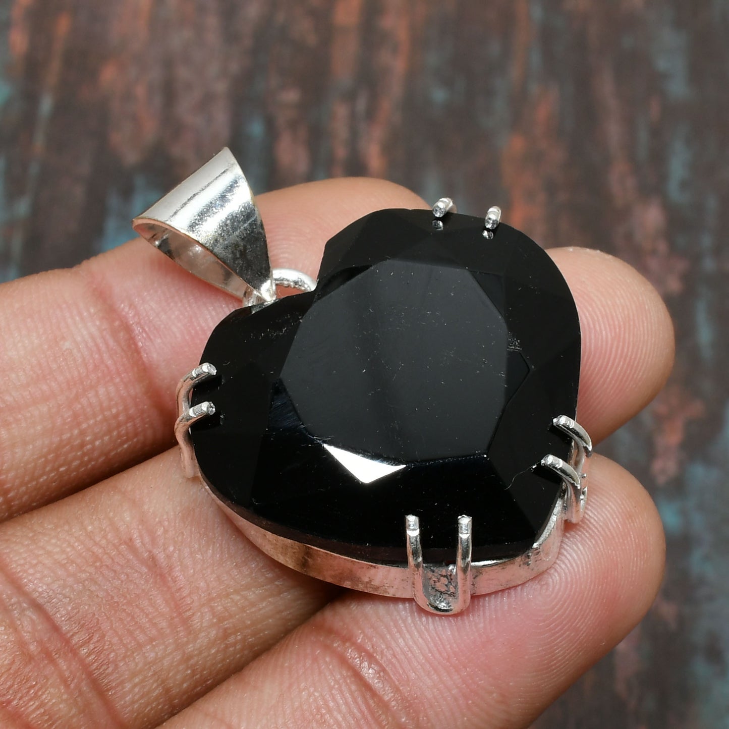 Midnight Heart – Black Onyx & Silver Pendant