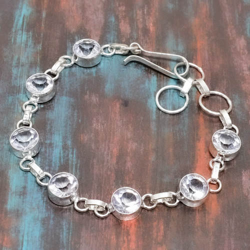 Luna’s Gleam – Clear Quartz Silver Bracelet