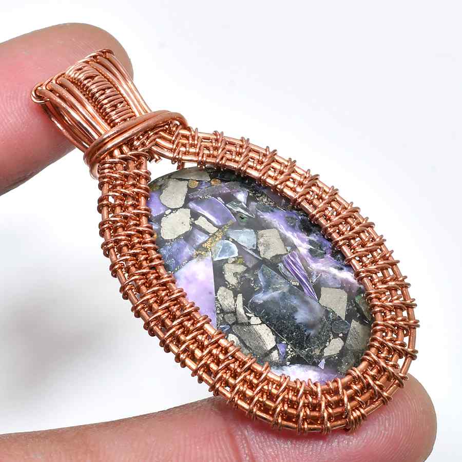 Ezra’s Veil – Hand-Wrapped Amethyst & Copper Pendant