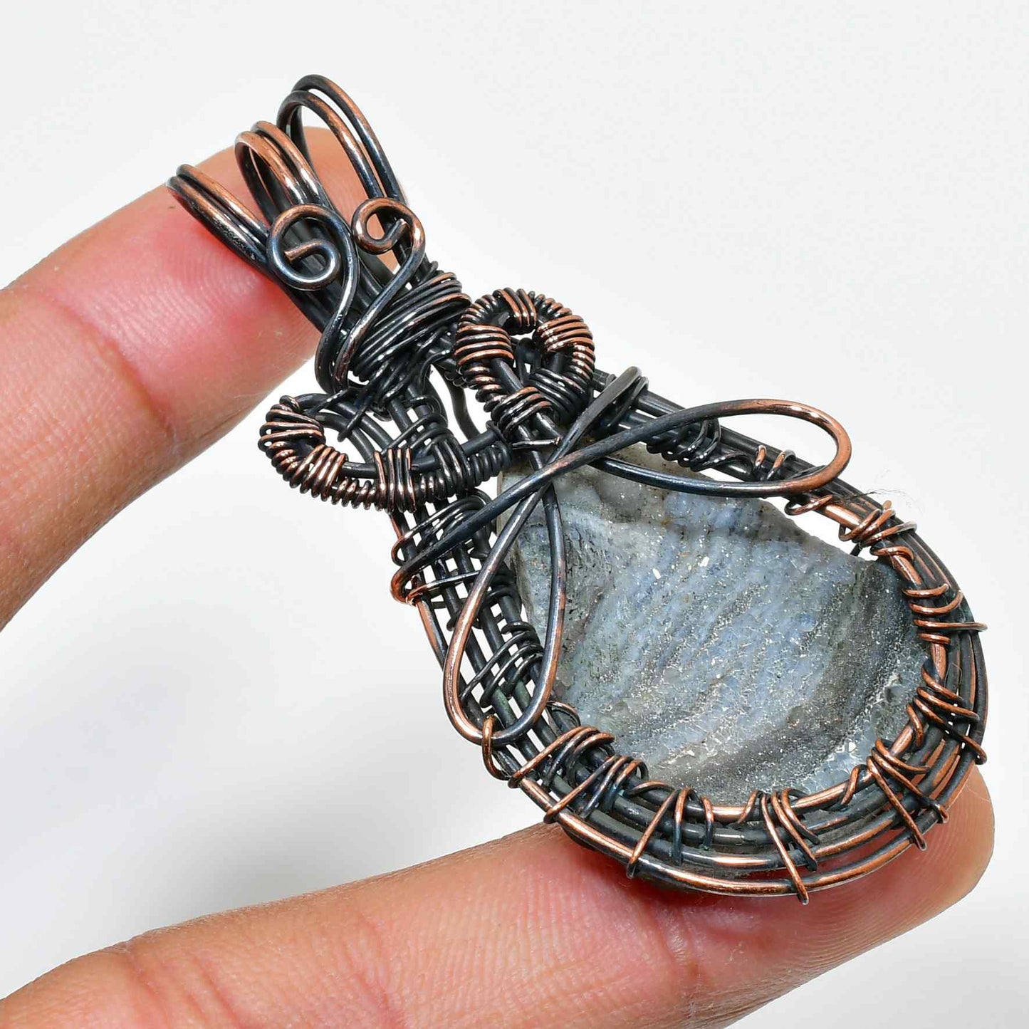 Celestial Embrace – Amethyst Copper Pendant