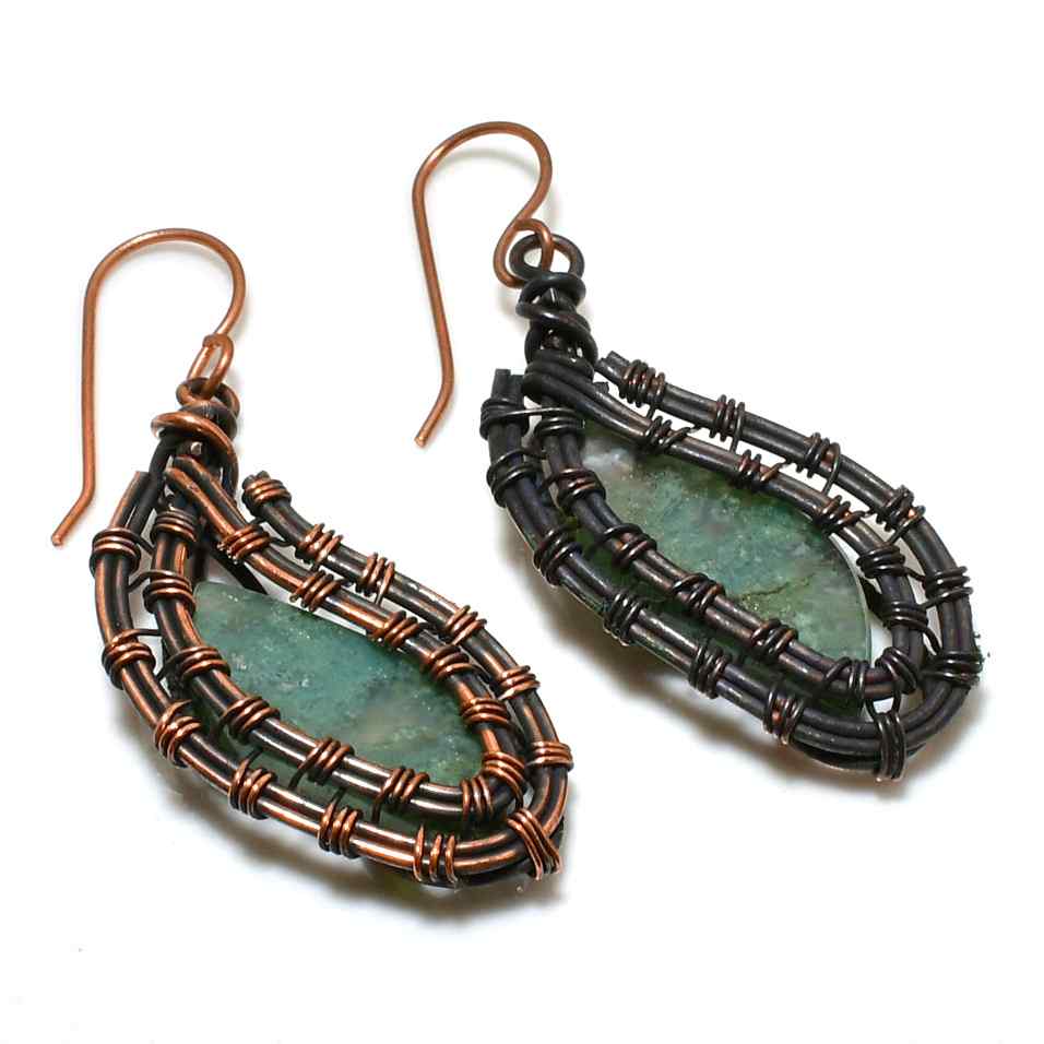 Verdant Harmony – Green Quartz & Copper Wire-Wrapped Earrings