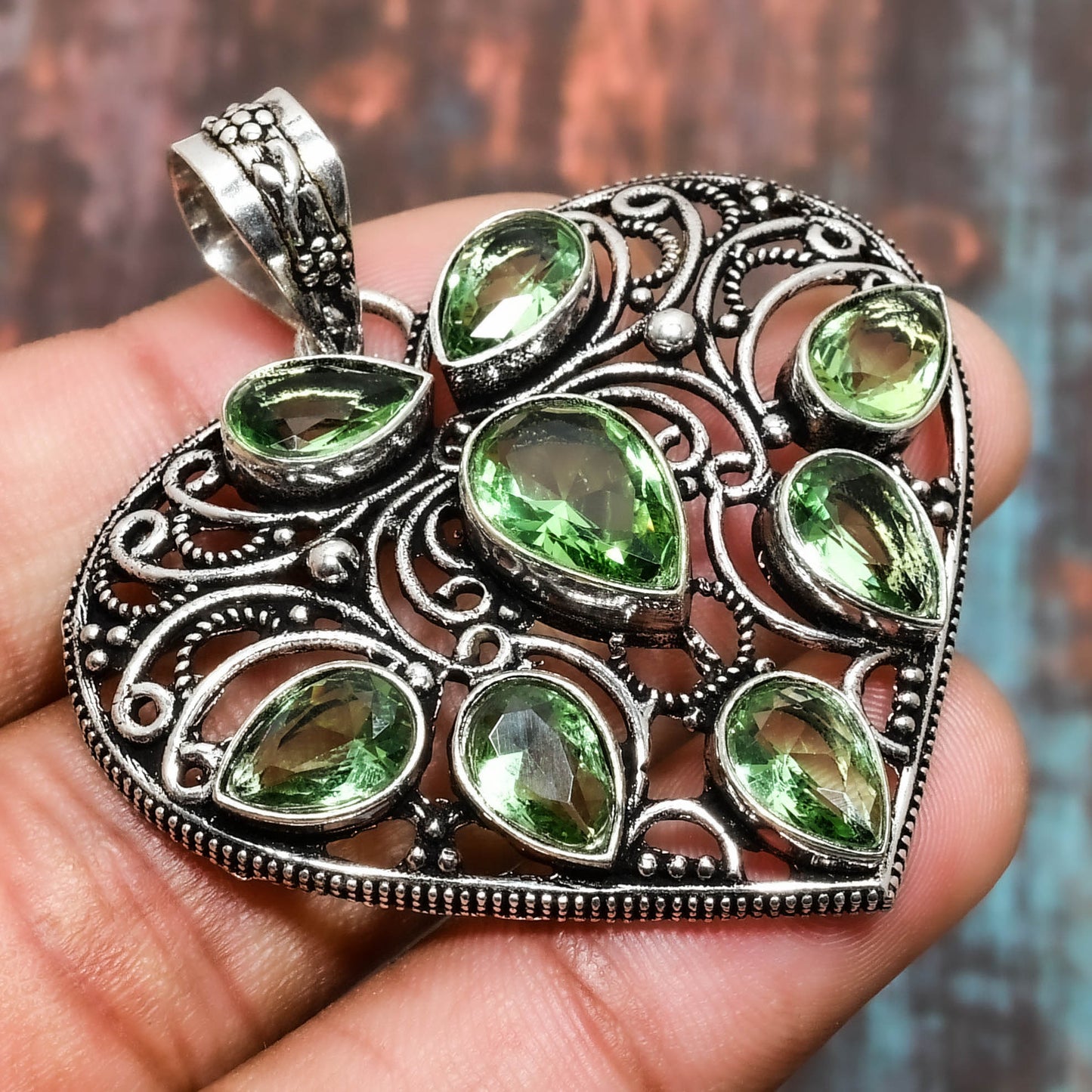 Sylvan Heart – Peridot & Sterling Silver Pendant