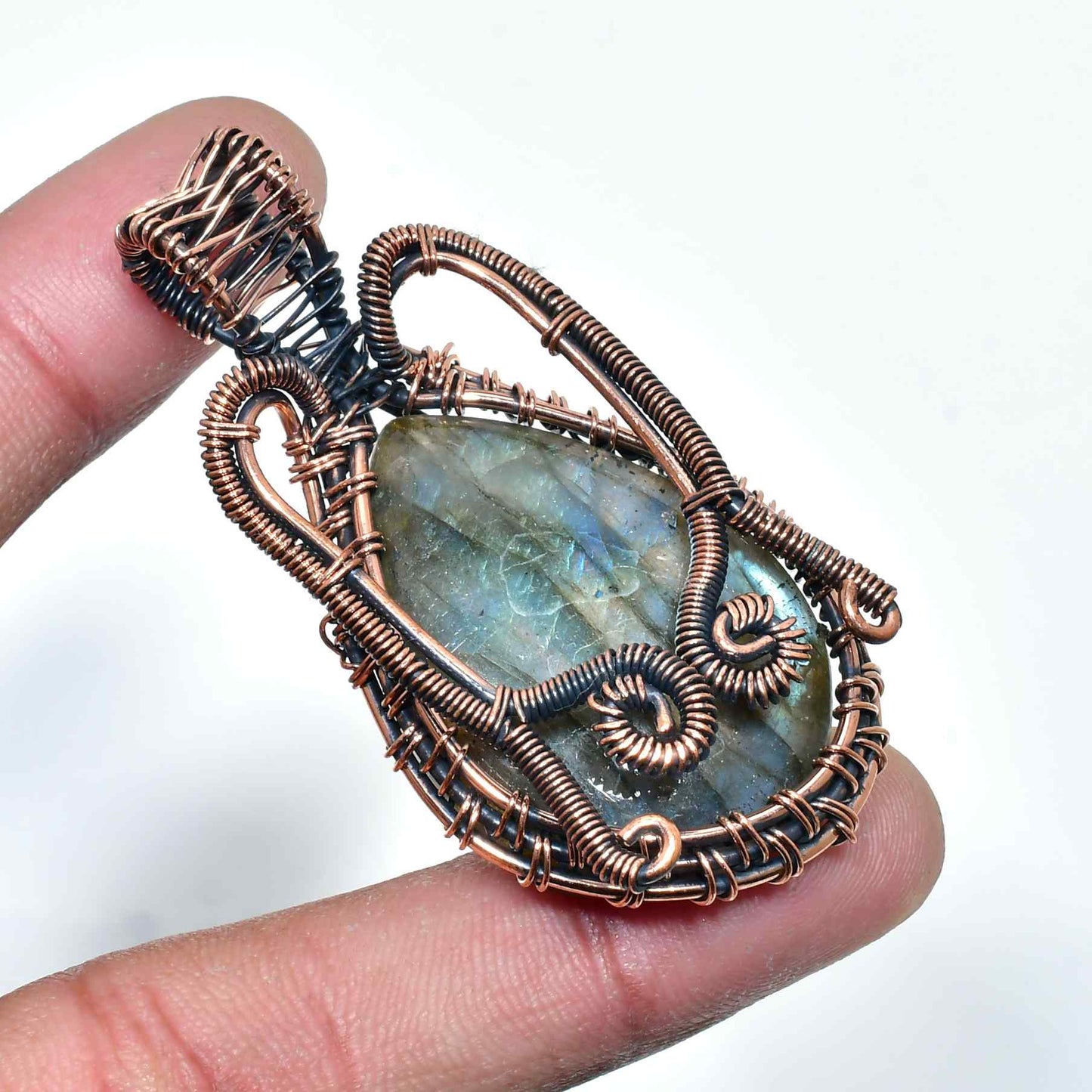 Mystic Labyrinth – Labradorite Copper Pendant