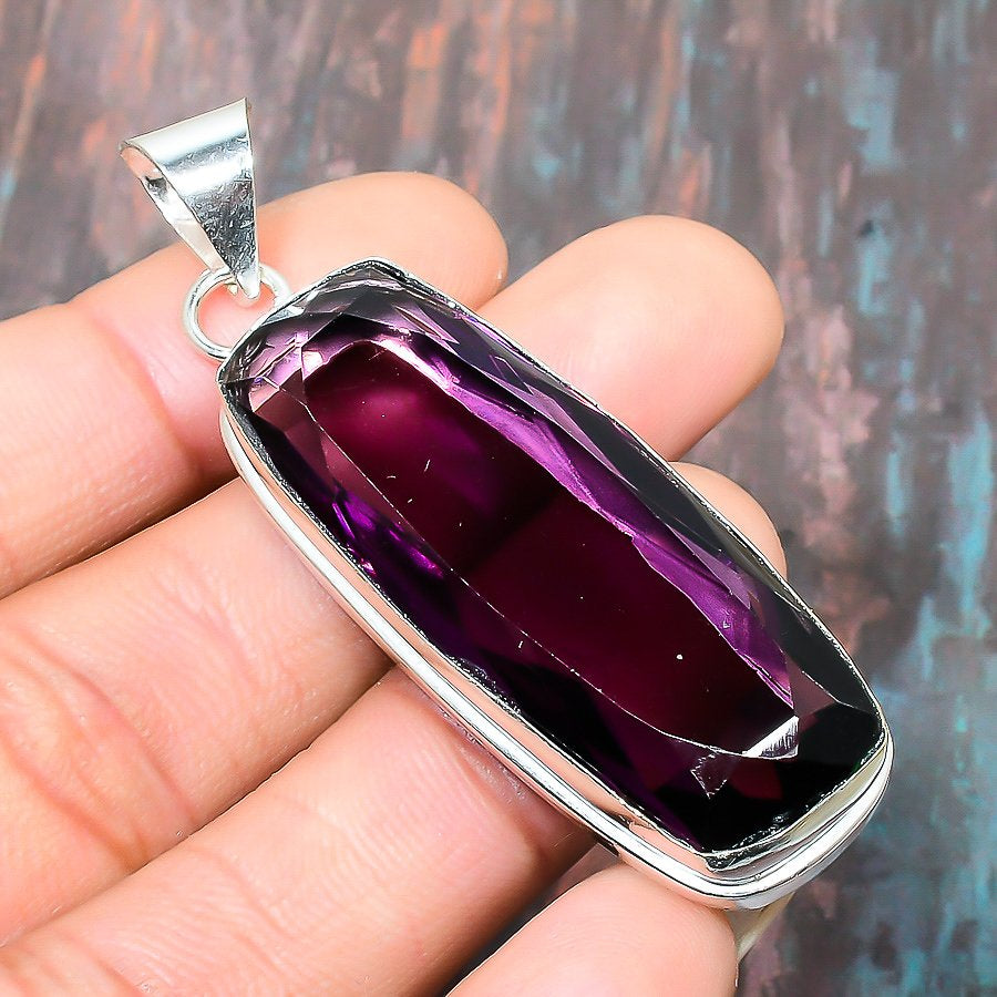 Serenity’s Aura – Sterling Silver Amethyst Pendant