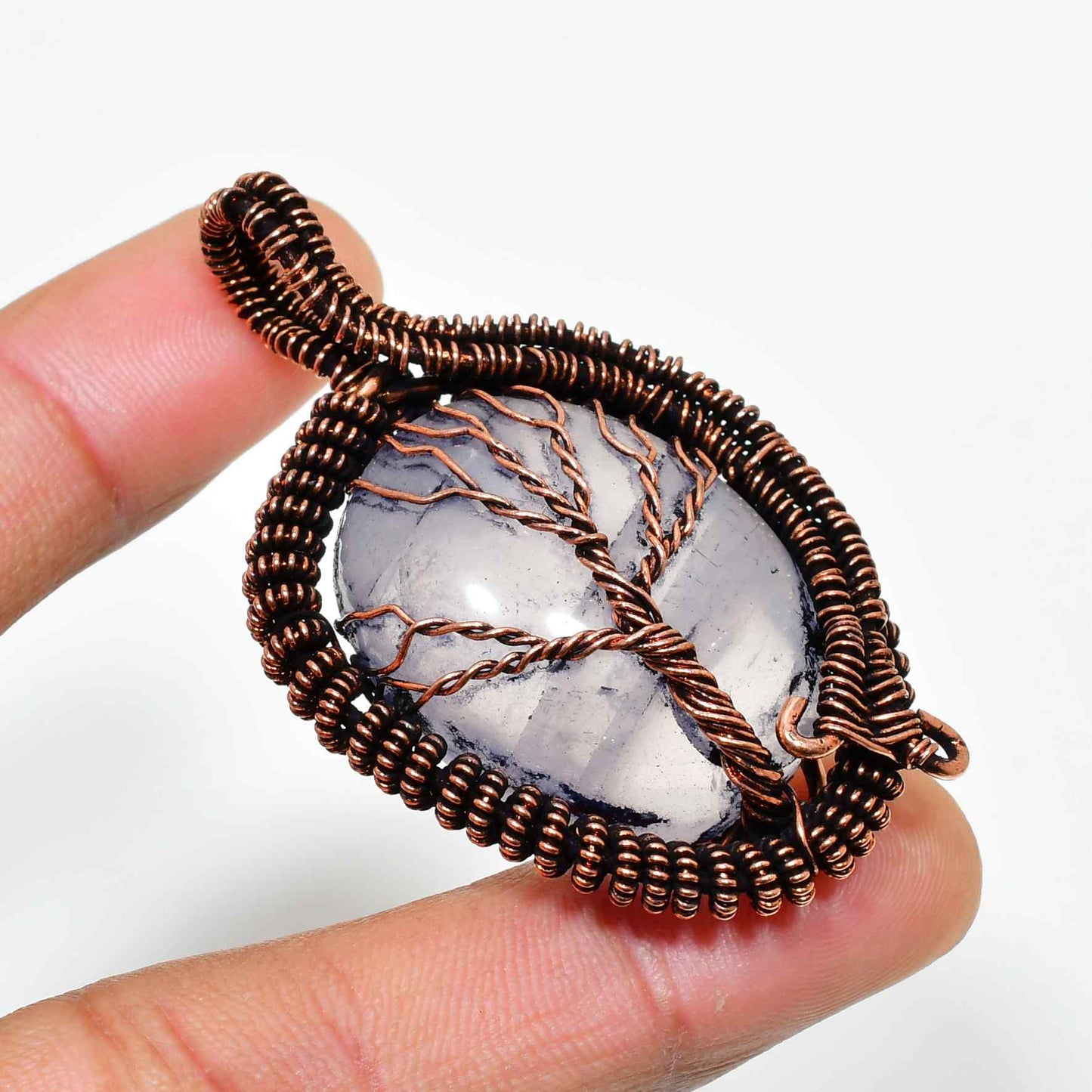 Aura’s Embrace – Amethyst Copper Pendant