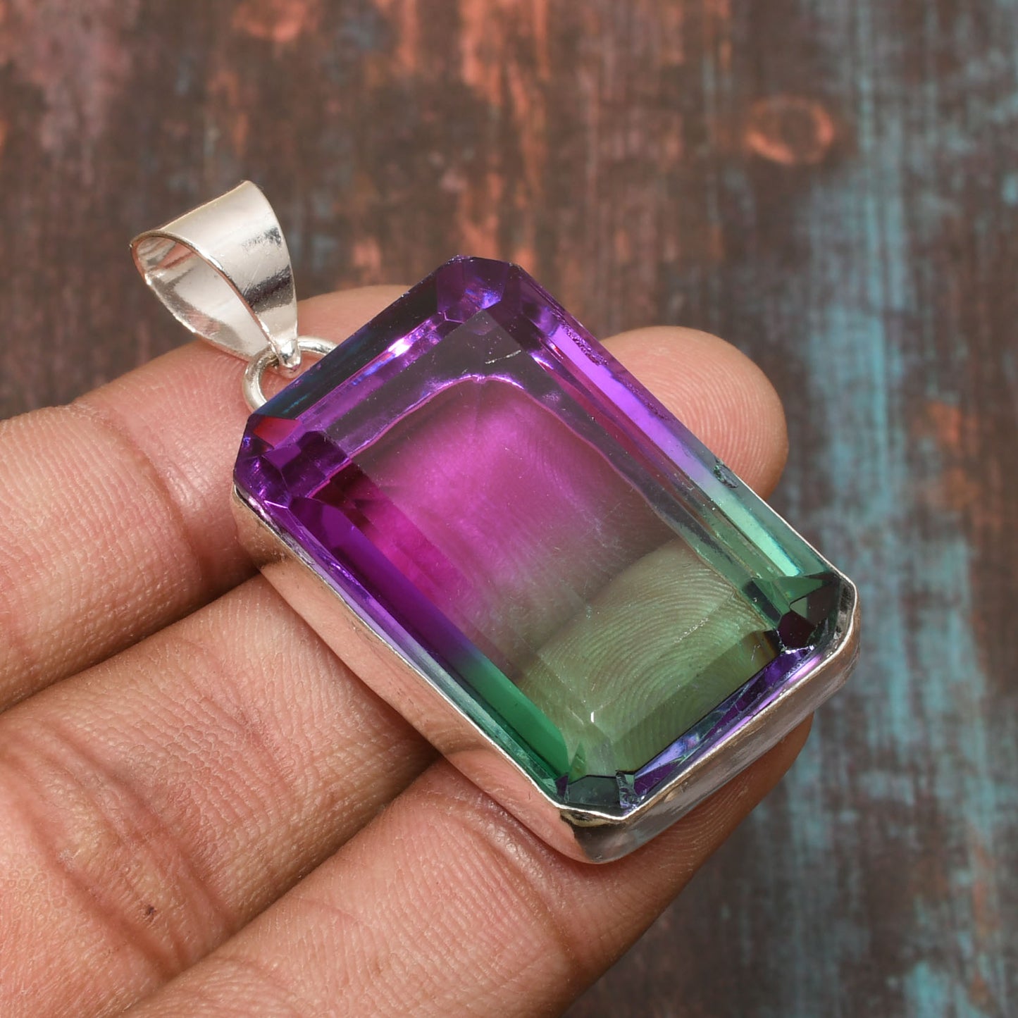 Aura’s Embrace – Fluorite Sterling Silver Pendant