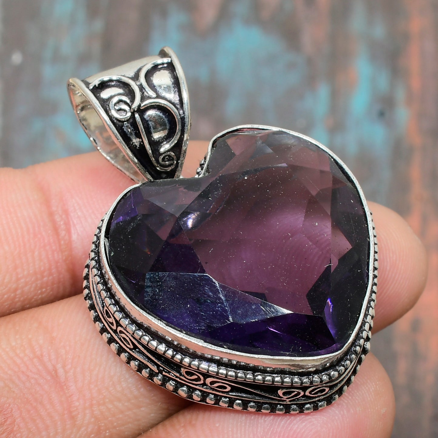 Seraphine’s Heart – Silver Amethyst Pendant