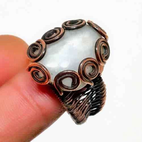 Selene’s Grace – Copper-Wrapped Moonstone Ring