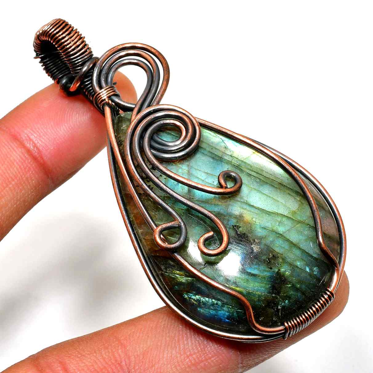 Selene’s Light – Labradorite Copper Pendant