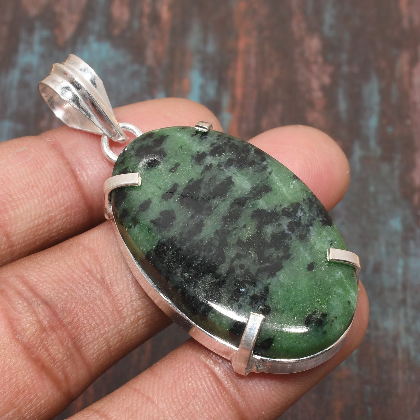 Serenity’s Embrace – Jade Sterling Silver Pendant