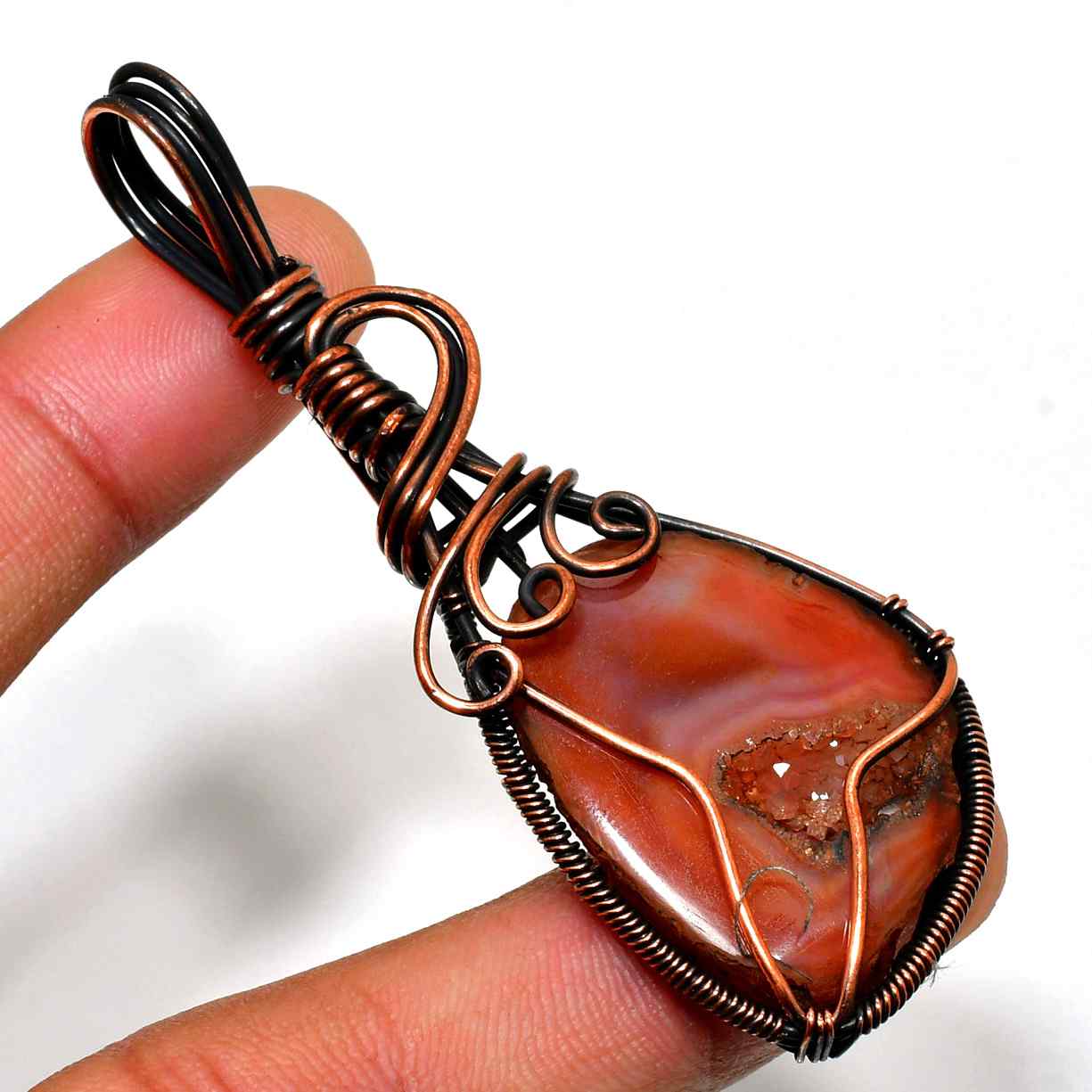 Earth’s Embrace – Copper-Wrapped Agate Pendant