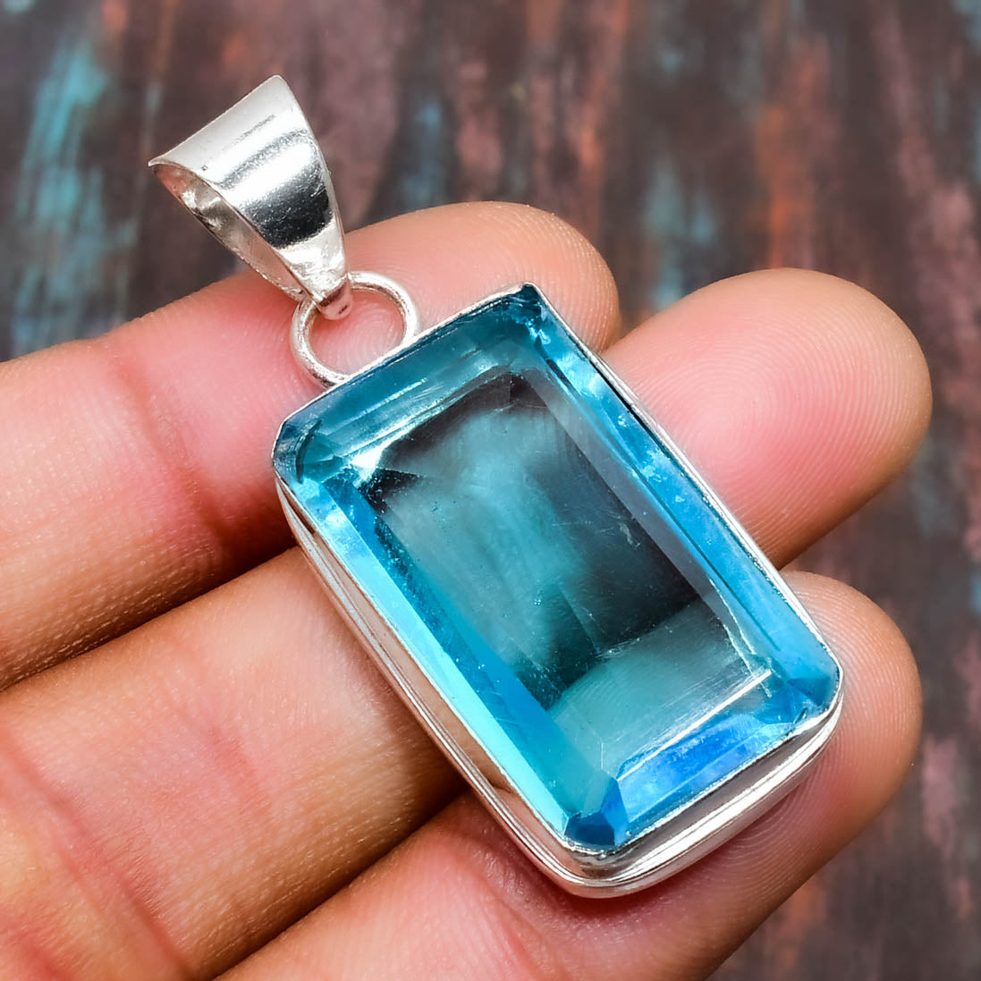 Serenity’s Whisper – Aquamarine Sterling Silver Pendant