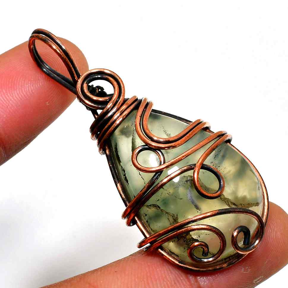 Ezra’s Veil – Aventurine Copper Pendant