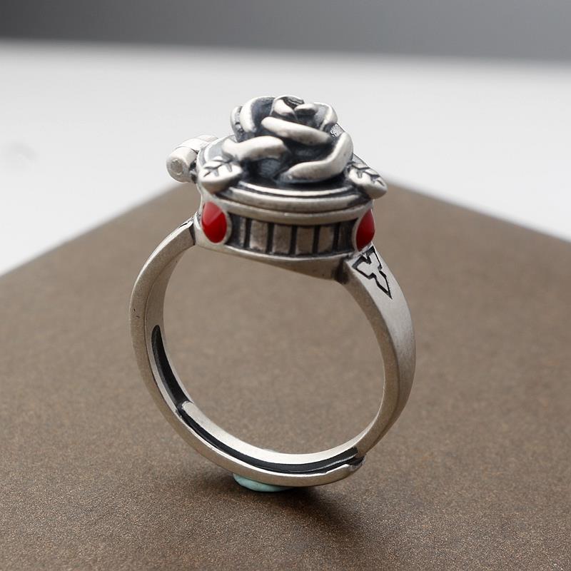 Vintage Luxe Openable Ring