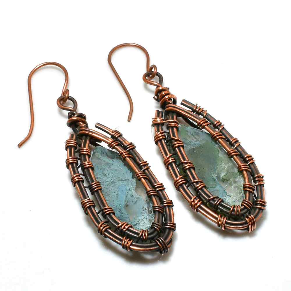 Verdant Embrace – Green Agate & Copper Wire Earrings