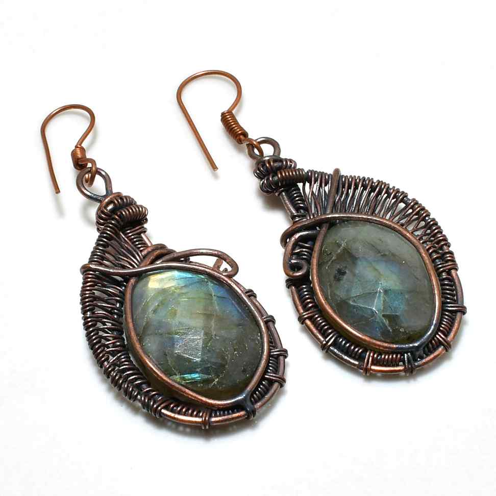 Mystic Maze – Labradorite Copper Earrings