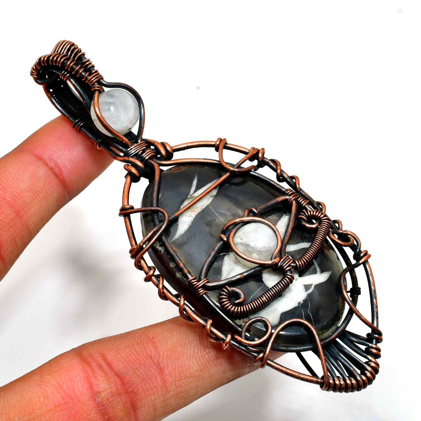 Gaia’s Embrace – Black & White Agate Copper Pendant