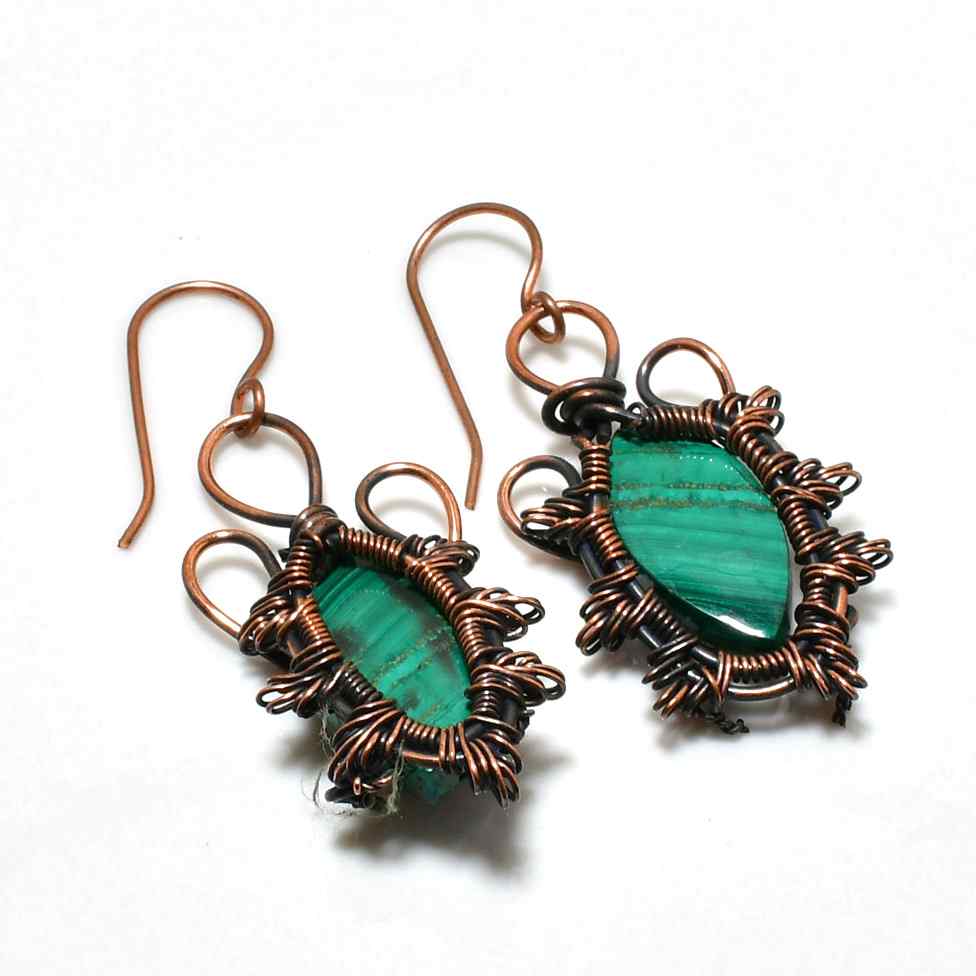 Verdant Whisper – Malachite & Copper Earrings