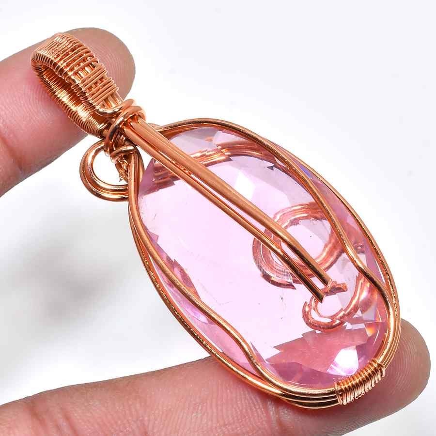 Ezra’s Veil – Rose Quartz & Rose Gold Pendant