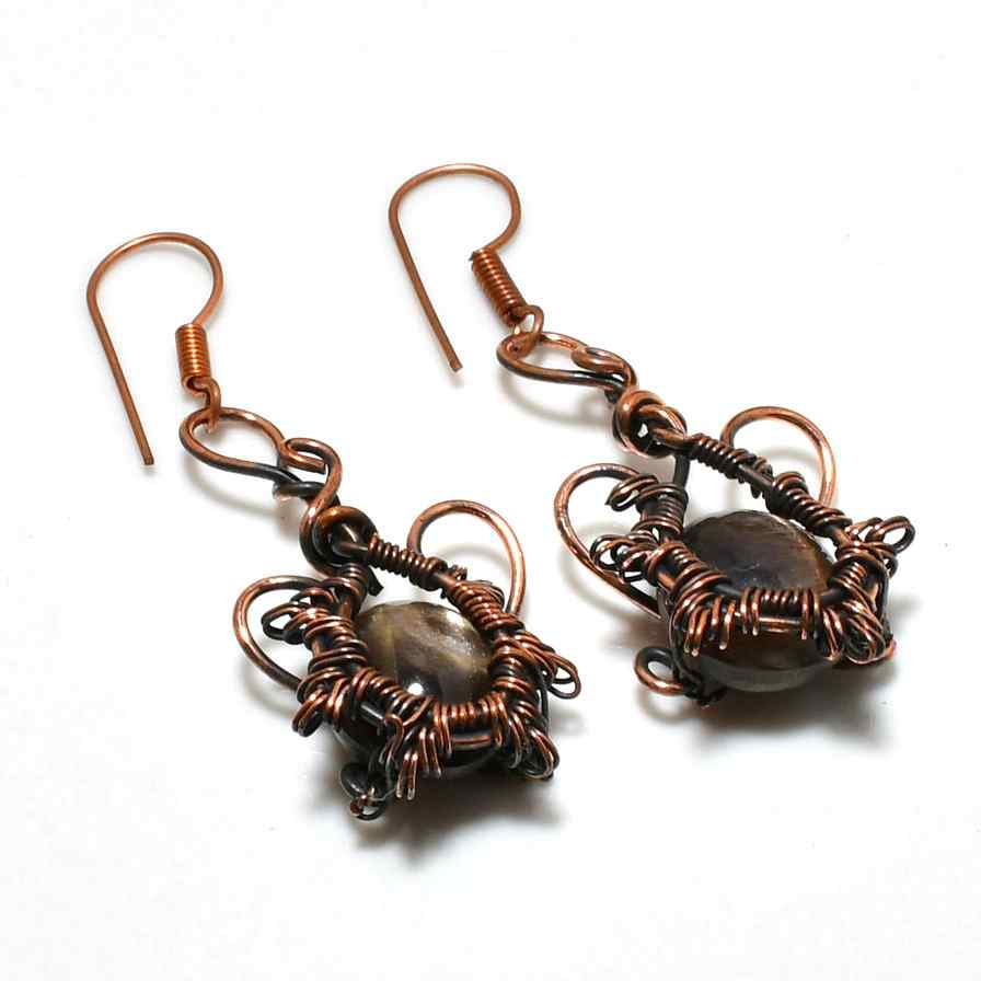 Shadow Embrace – Labradorite Copper Earrings