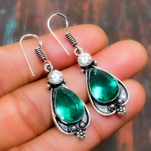 Luna’s Harmony – Emerald Silver Drops