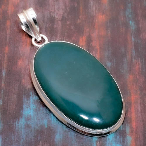 Serenity’s Embrace – Green Aventurine Silver Pendant