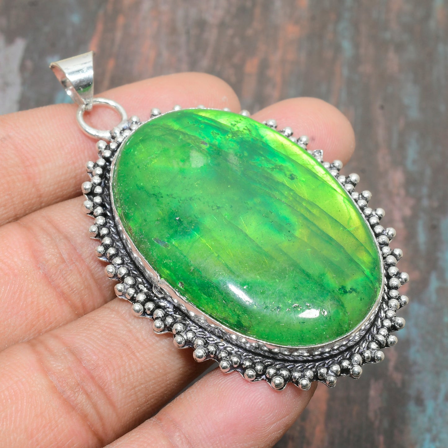 Jade Serenity – Silver Filigree Pendant