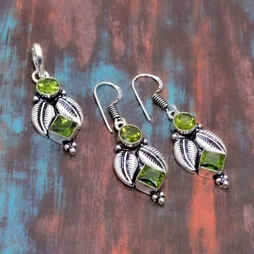 Verdant Embrace – Peridot & Sterling Silver Leaf Set