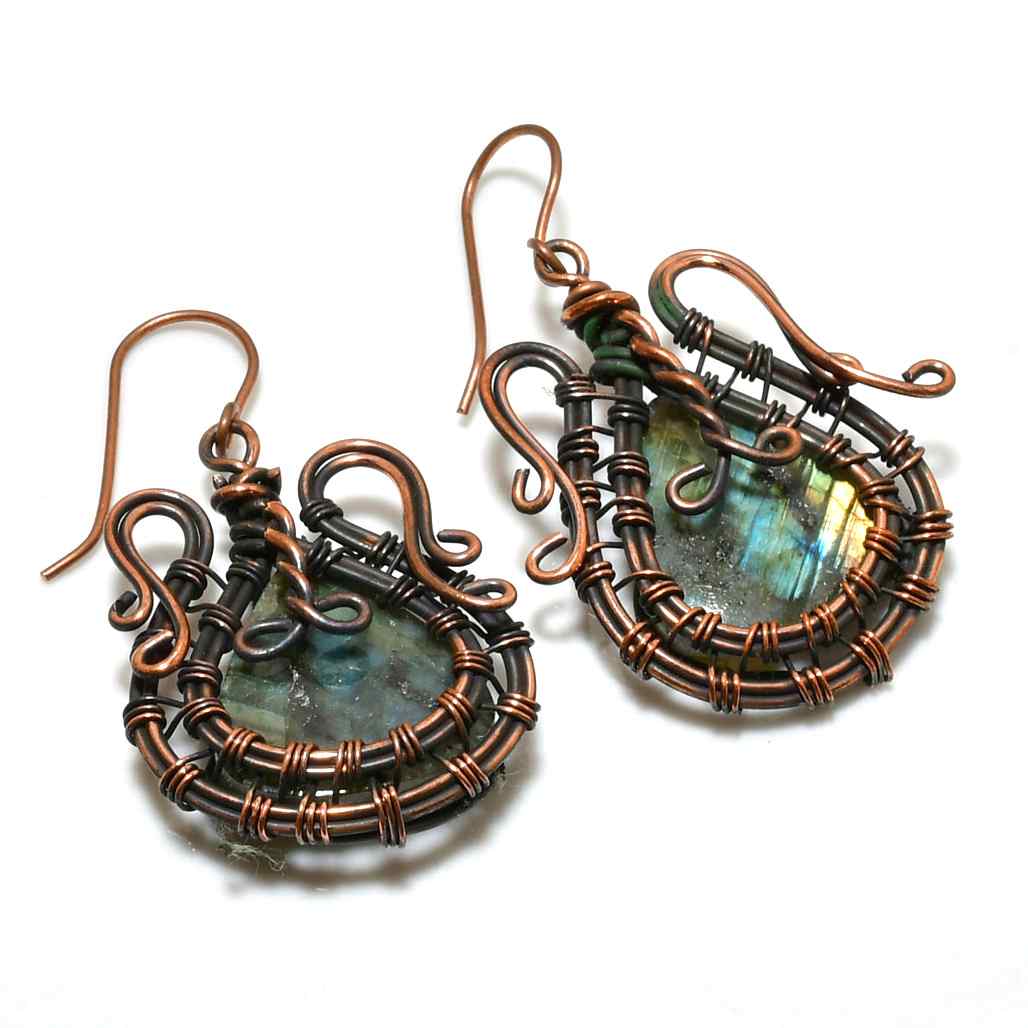 Aurora’s Embrace – Labradorite & Copper Earrings