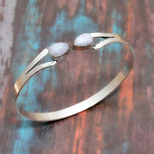 Selene’s Embrace – Sterling Silver Moonstone Cuff