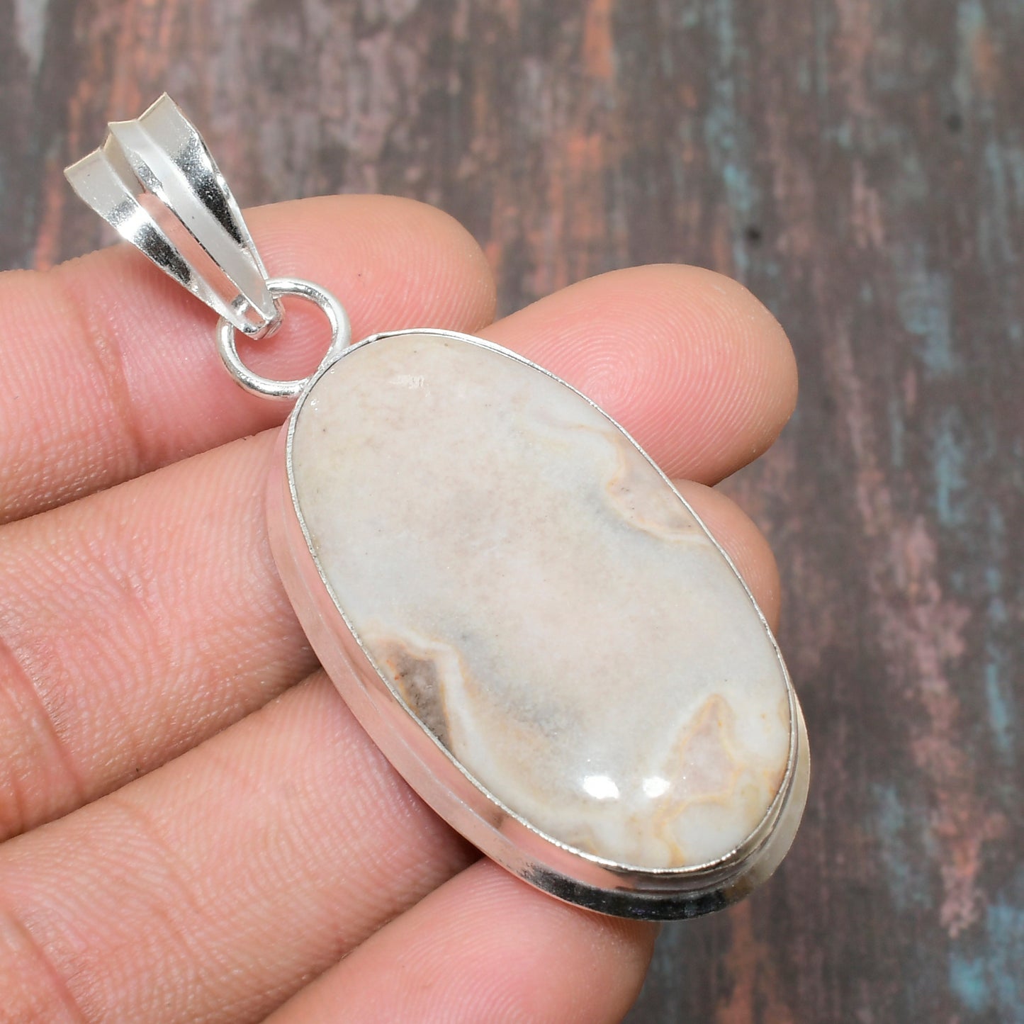 Grounded Grace – Natural Agate Sterling Silver Pendant