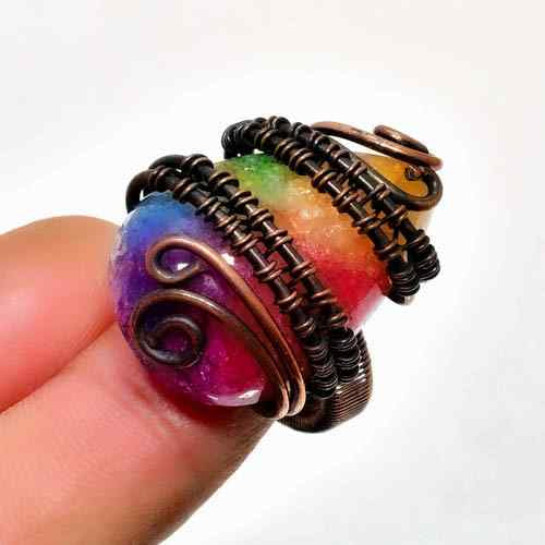 Aurora’s Harmony – Copper-Wire Rainbow Quartz Ring