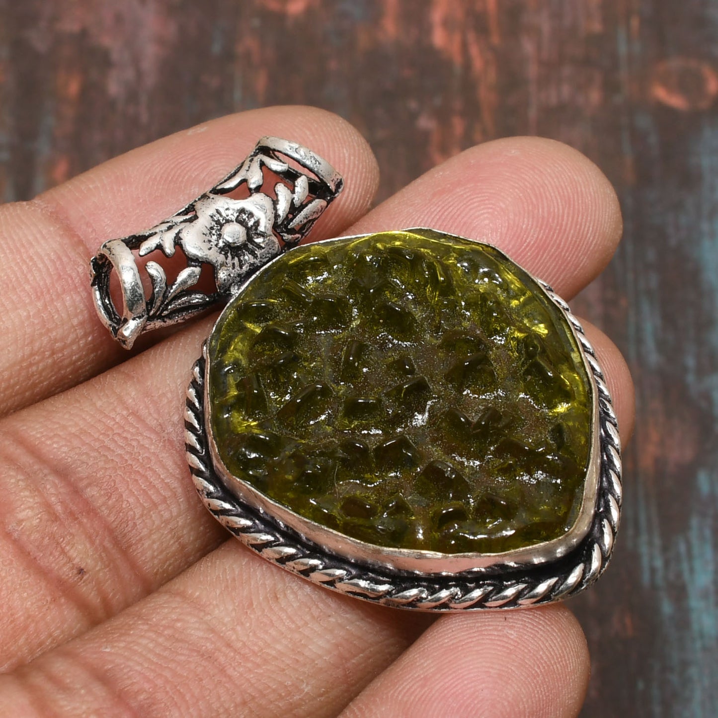 Celestial Harmony – Silver Moldavite Pendant