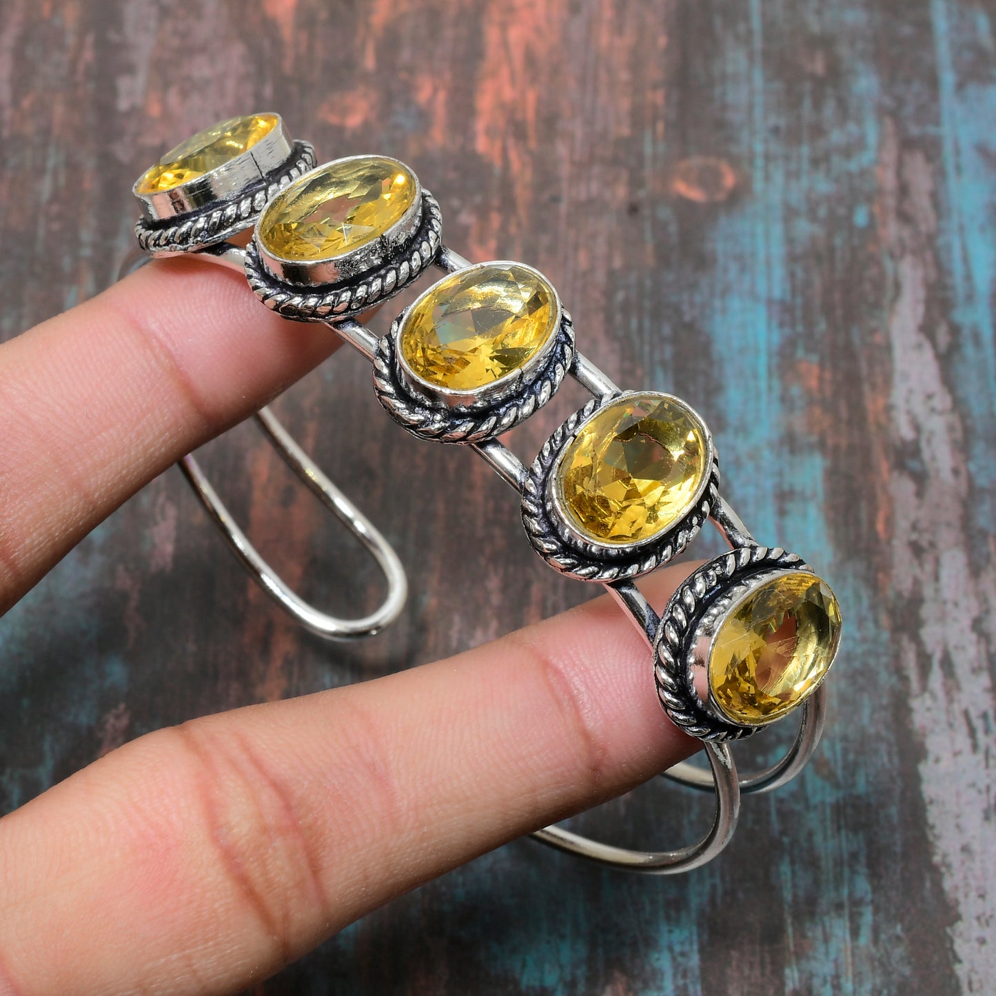 Solara Radiance – Citrine Silver Cuff