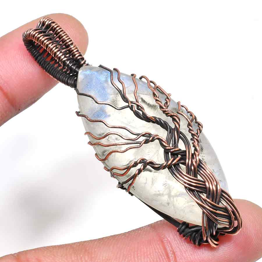 Moonlit Grove – Labradorite & Rose Gold Pendant