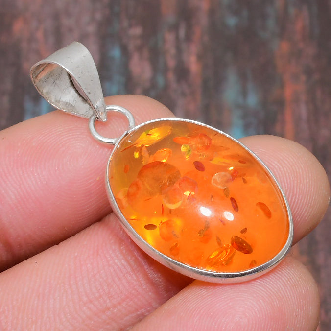 Golden Glow – Amber Silver Pendant