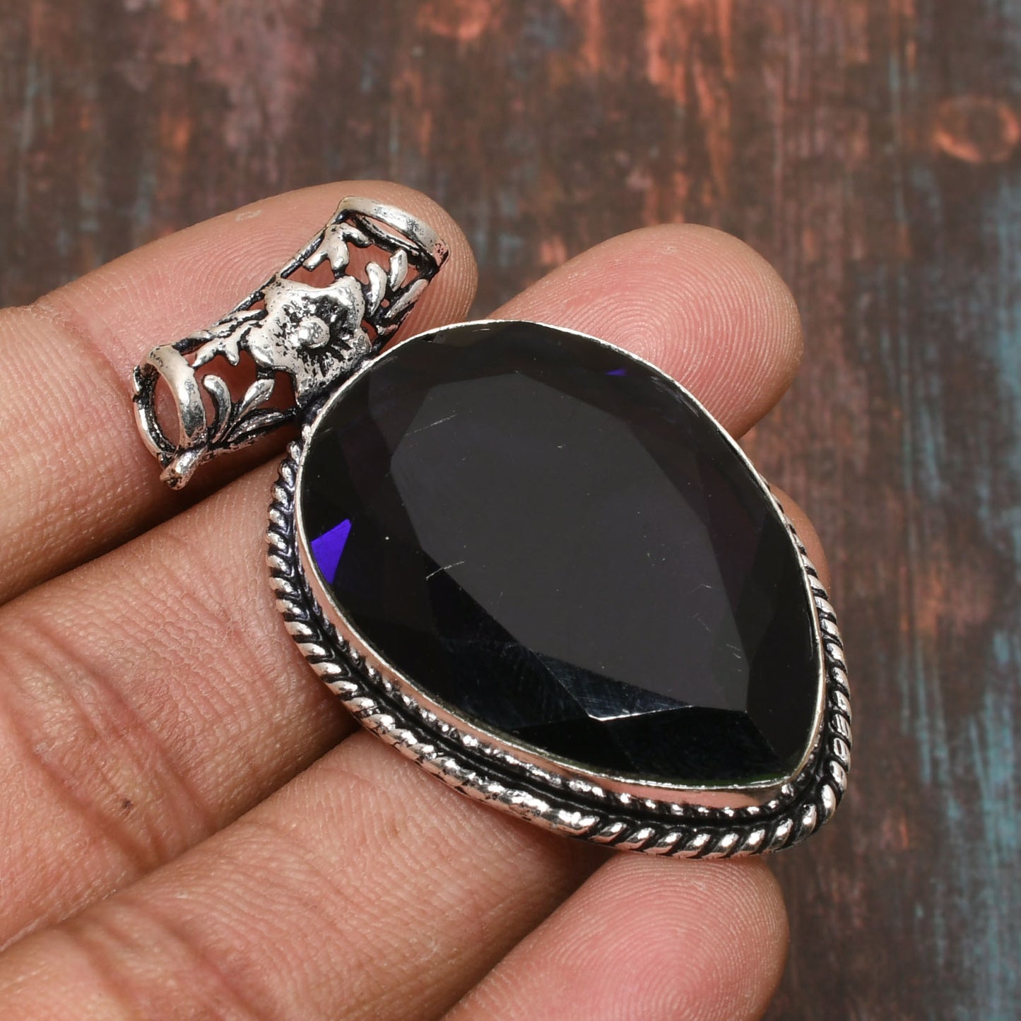 Mystic Halo – Silver Amethyst Pendant