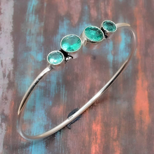 Ocean’s Embrace – Turquoise Silver Cuff