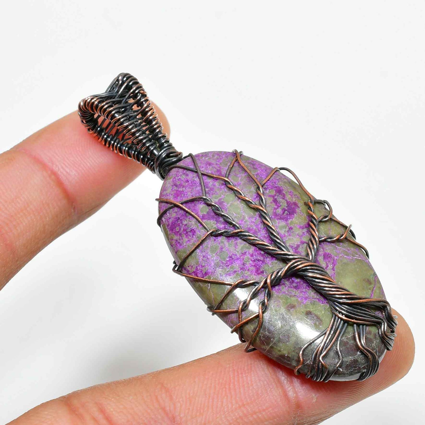 Serenity’s Embrace – Amethyst Copper Pendant